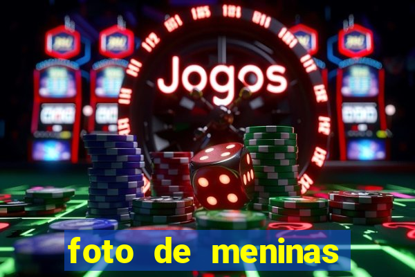 foto de meninas cacheadas fake